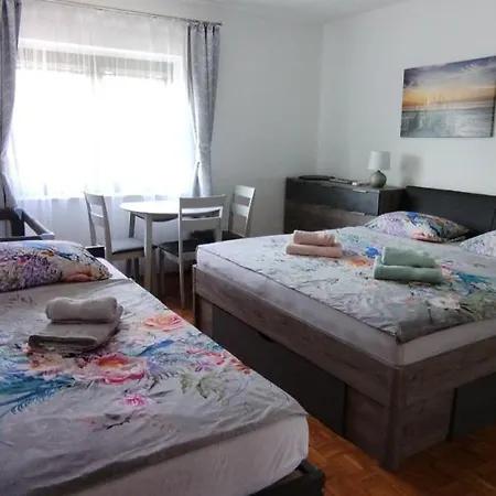 Vila Zdenka Apartmants Crikvenica Exterior photo
